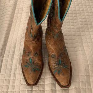 Shyanne Daisy May Snip Toe Western Boot